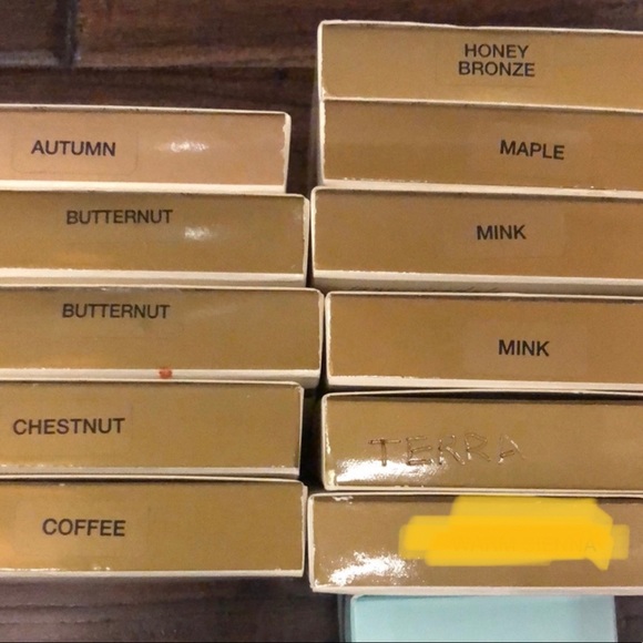 Jane Iredale 100% Mineral Pressed Powder SPF 18-20 - Picture 7 of 7